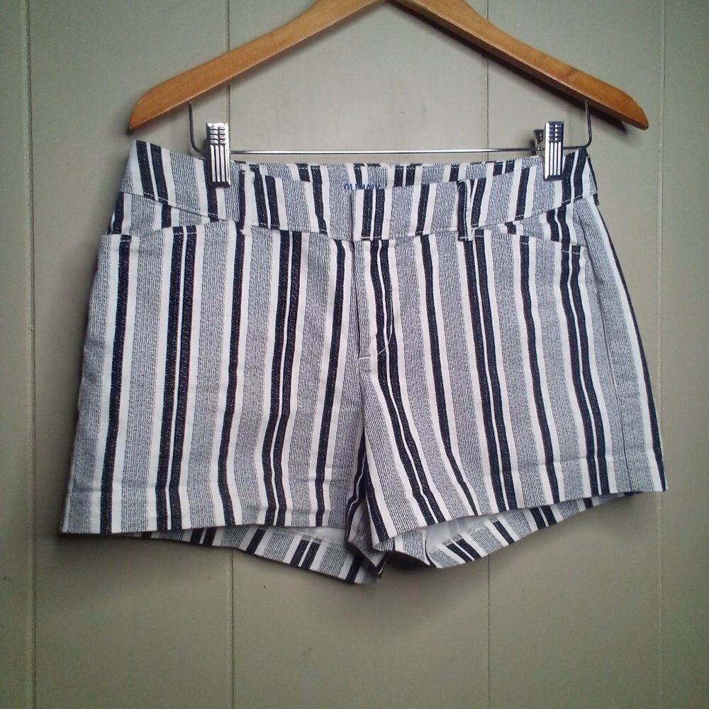 Old Navy Pixie Shorts 6 Midrise Chino Stripe Black White